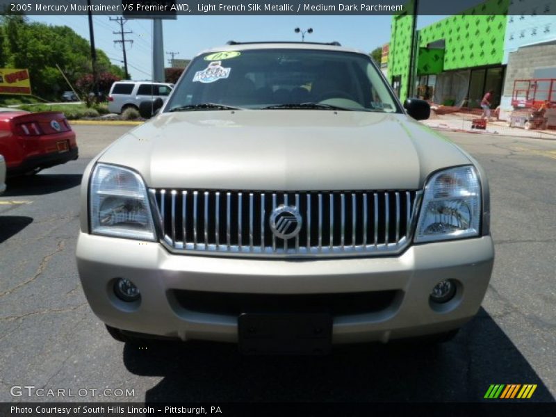 Light French Silk Metallic / Medium Dark Parchment 2005 Mercury Mountaineer V6 Premier AWD