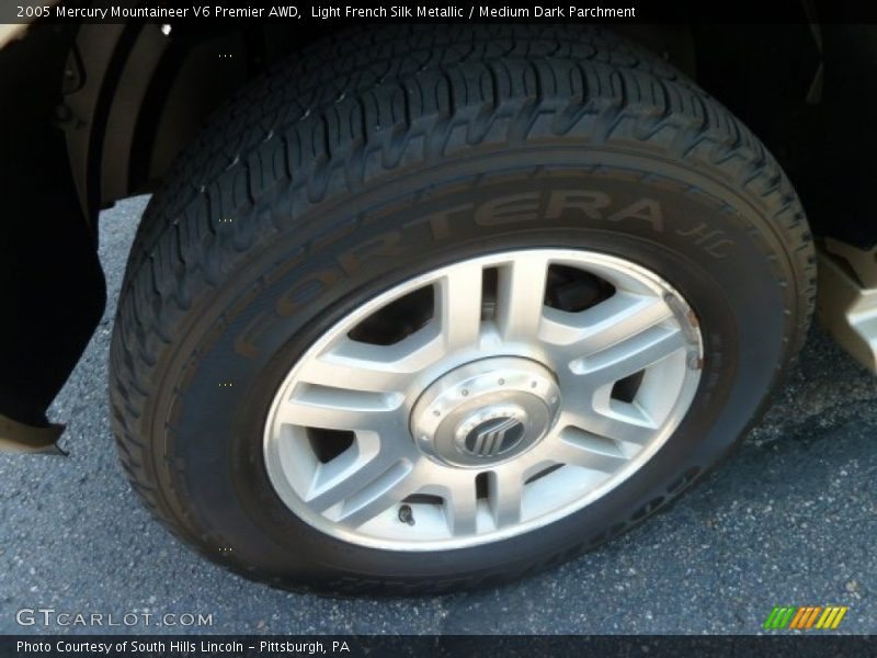 Light French Silk Metallic / Medium Dark Parchment 2005 Mercury Mountaineer V6 Premier AWD