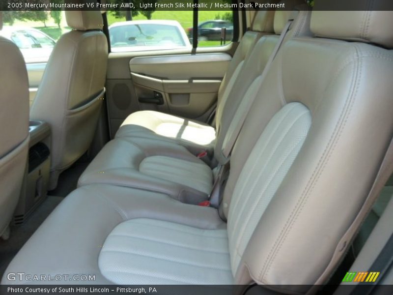 Light French Silk Metallic / Medium Dark Parchment 2005 Mercury Mountaineer V6 Premier AWD