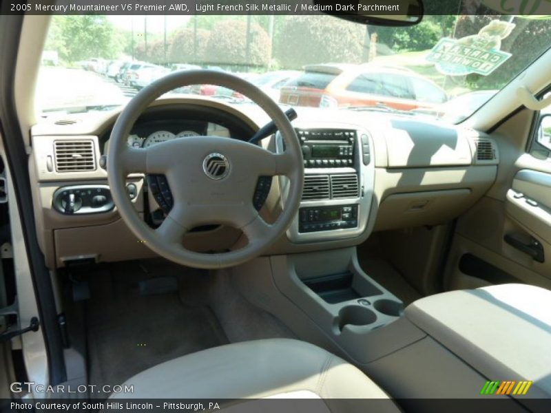 Light French Silk Metallic / Medium Dark Parchment 2005 Mercury Mountaineer V6 Premier AWD