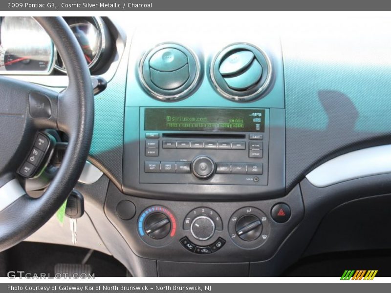Cosmic Silver Metallic / Charcoal 2009 Pontiac G3