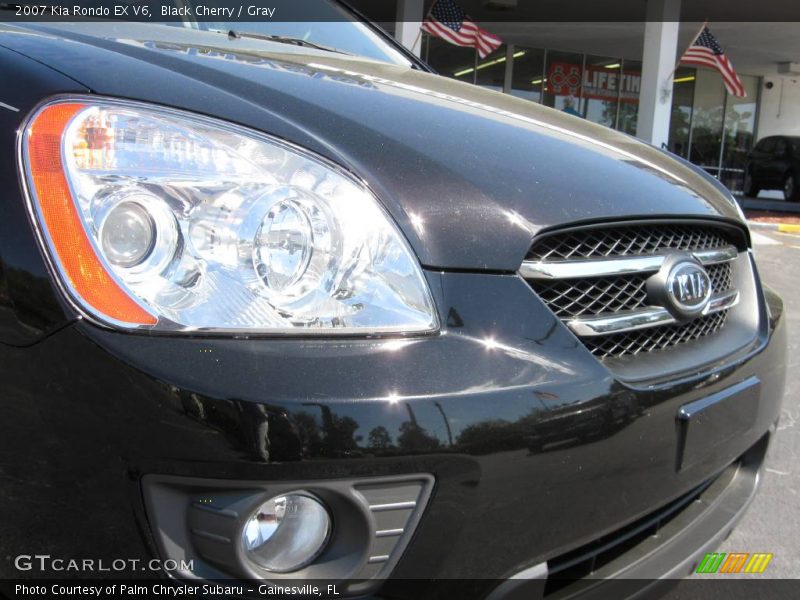 Black Cherry / Gray 2007 Kia Rondo EX V6