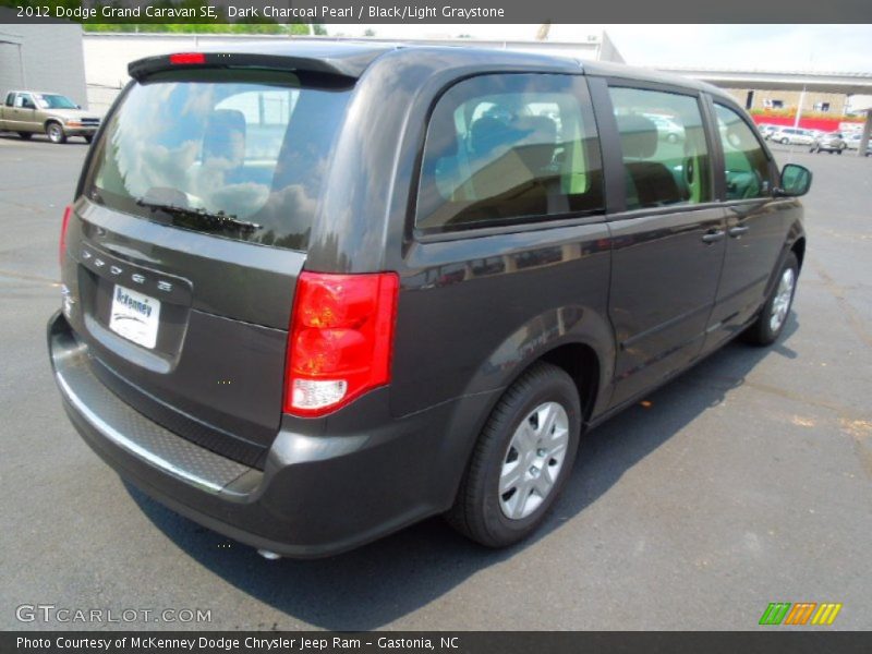 Dark Charcoal Pearl / Black/Light Graystone 2012 Dodge Grand Caravan SE