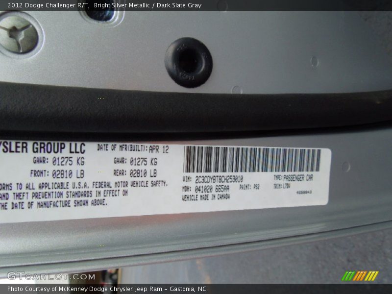 Bright Silver Metallic / Dark Slate Gray 2012 Dodge Challenger R/T