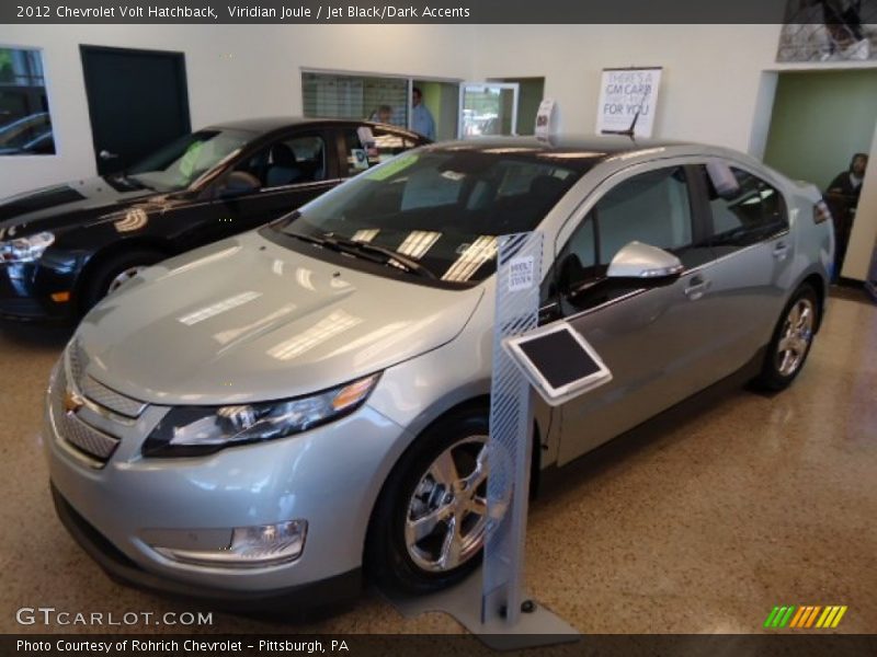 Viridian Joule / Jet Black/Dark Accents 2012 Chevrolet Volt Hatchback