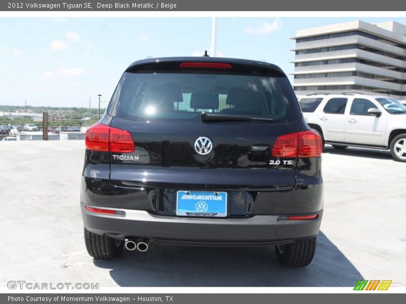 Deep Black Metallic / Beige 2012 Volkswagen Tiguan SE