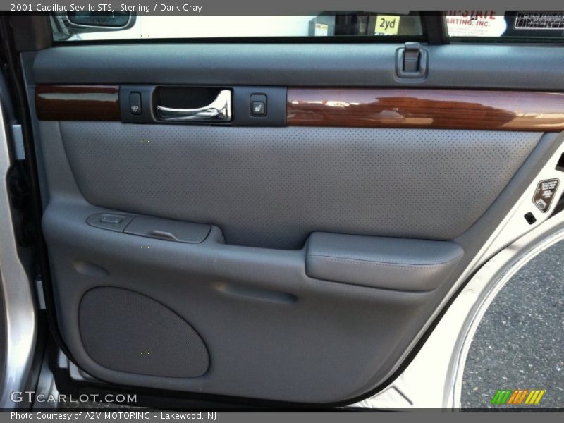 Sterling / Dark Gray 2001 Cadillac Seville STS