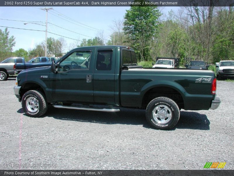 Dark Highland Green Metallic / Medium Parchment 2002 Ford F250 Super Duty Lariat SuperCab 4x4