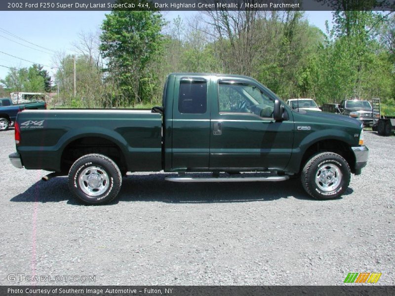 Dark Highland Green Metallic / Medium Parchment 2002 Ford F250 Super Duty Lariat SuperCab 4x4