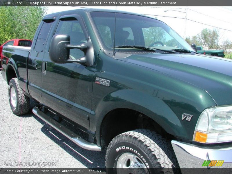 Dark Highland Green Metallic / Medium Parchment 2002 Ford F250 Super Duty Lariat SuperCab 4x4