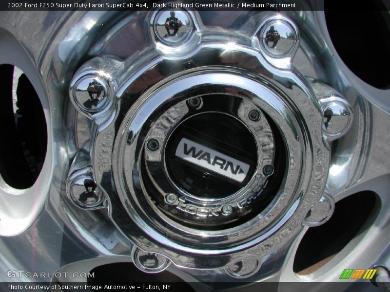 Dark Highland Green Metallic / Medium Parchment 2002 Ford F250 Super Duty Lariat SuperCab 4x4