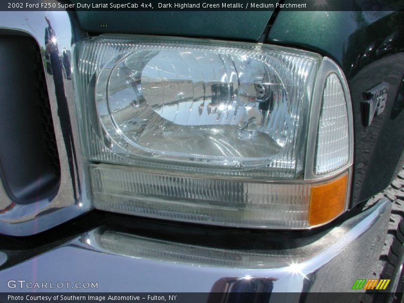 Dark Highland Green Metallic / Medium Parchment 2002 Ford F250 Super Duty Lariat SuperCab 4x4