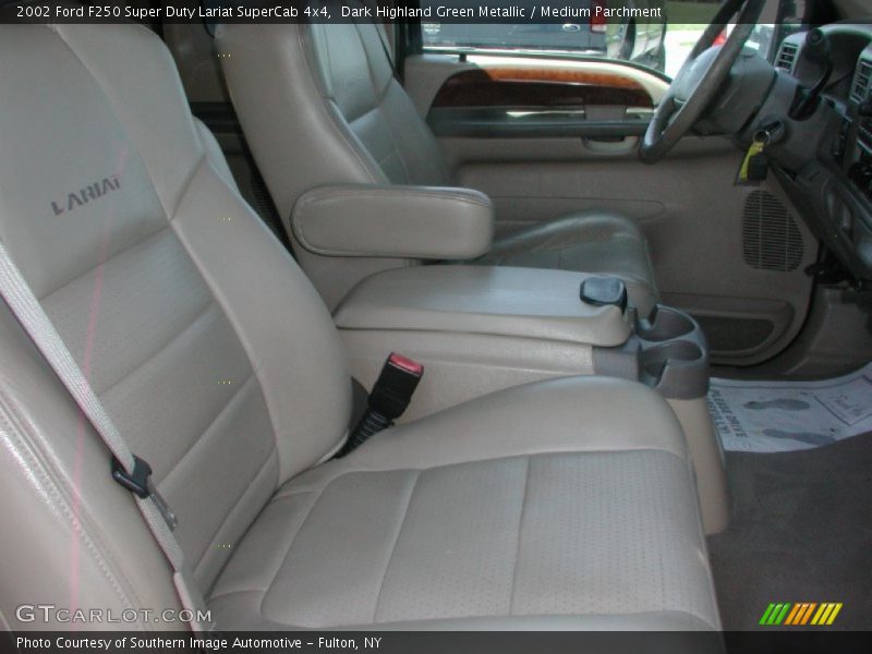 Dark Highland Green Metallic / Medium Parchment 2002 Ford F250 Super Duty Lariat SuperCab 4x4