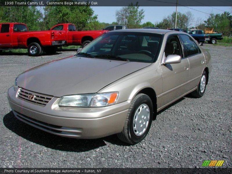 Cashmere Beige Metallic / Oak 1998 Toyota Camry LE