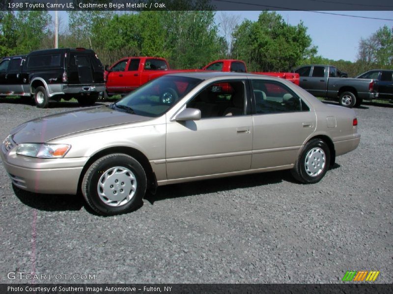 Cashmere Beige Metallic / Oak 1998 Toyota Camry LE