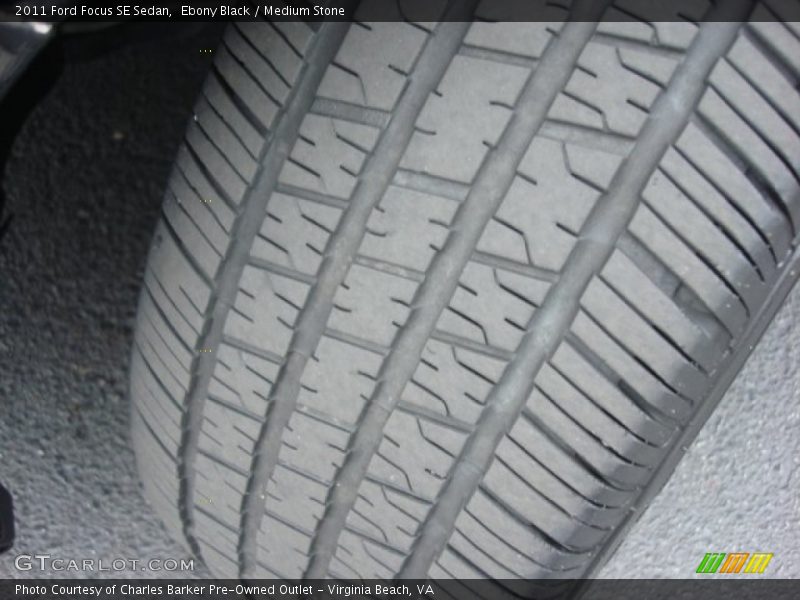 Ebony Black / Medium Stone 2011 Ford Focus SE Sedan