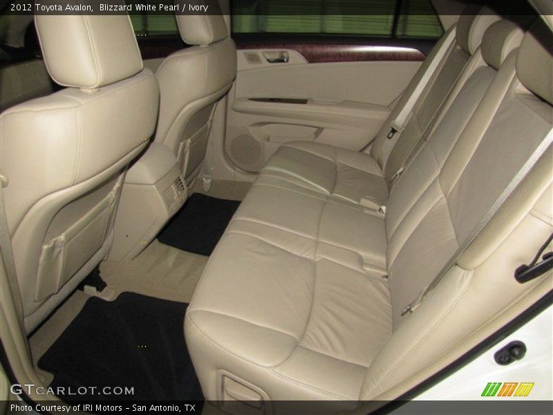 Blizzard White Pearl / Ivory 2012 Toyota Avalon