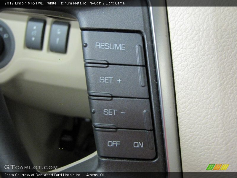 White Platinum Metallic Tri-Coat / Light Camel 2012 Lincoln MKS FWD