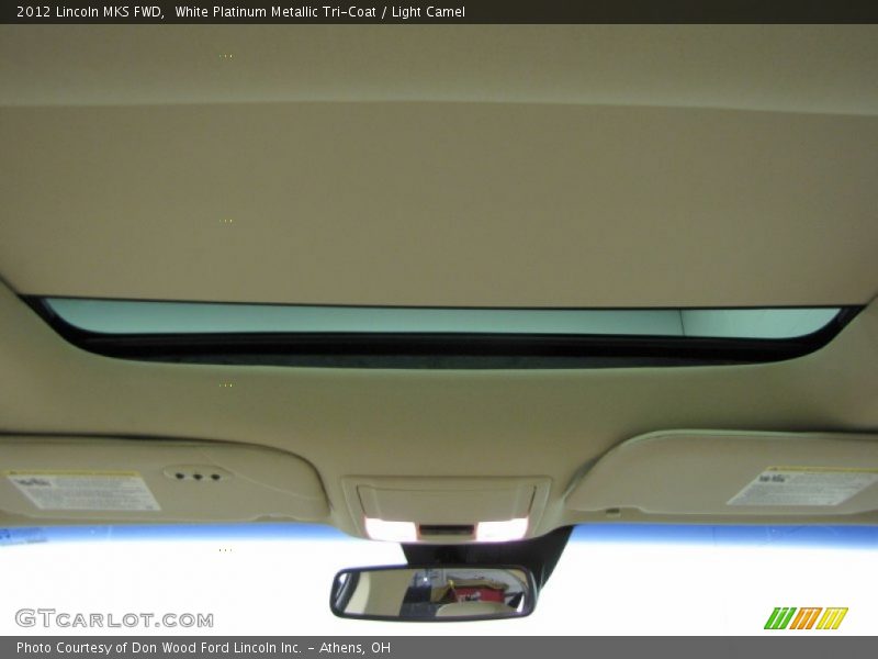White Platinum Metallic Tri-Coat / Light Camel 2012 Lincoln MKS FWD