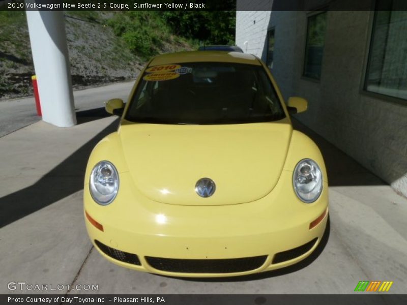 Sunflower Yellow / Black 2010 Volkswagen New Beetle 2.5 Coupe