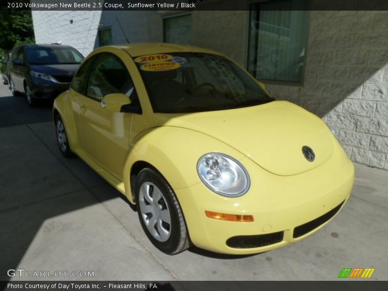 Sunflower Yellow / Black 2010 Volkswagen New Beetle 2.5 Coupe