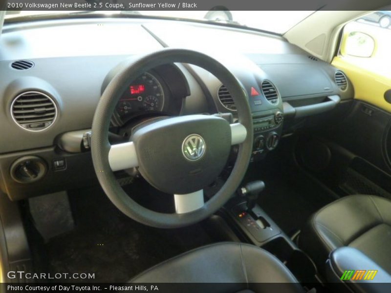 Sunflower Yellow / Black 2010 Volkswagen New Beetle 2.5 Coupe