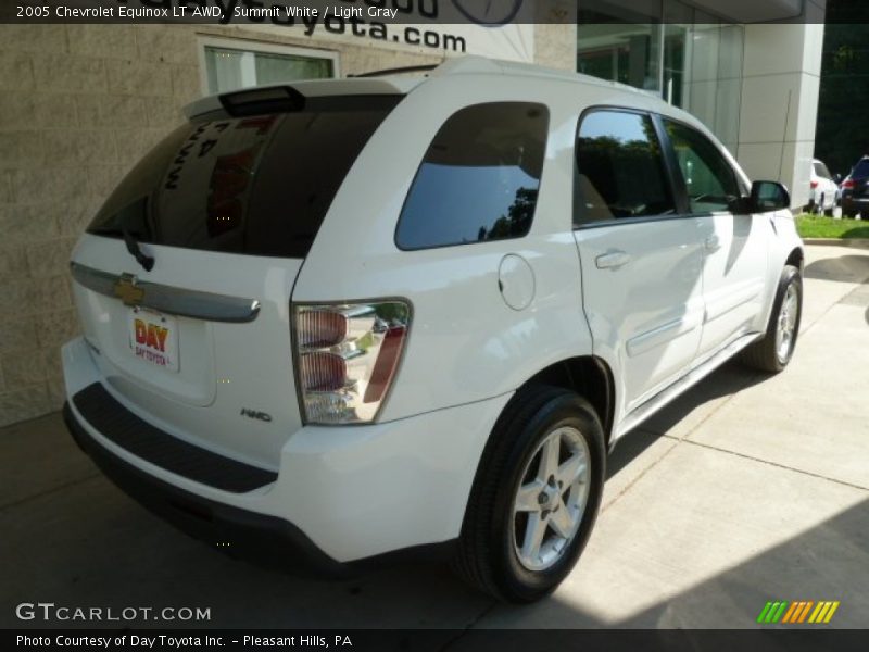 Summit White / Light Gray 2005 Chevrolet Equinox LT AWD
