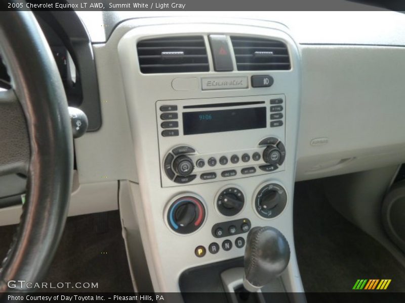 Summit White / Light Gray 2005 Chevrolet Equinox LT AWD