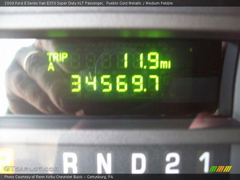 Pueblo Gold Metallic / Medium Pebble 2009 Ford E Series Van E350 Super Duty XLT Passenger