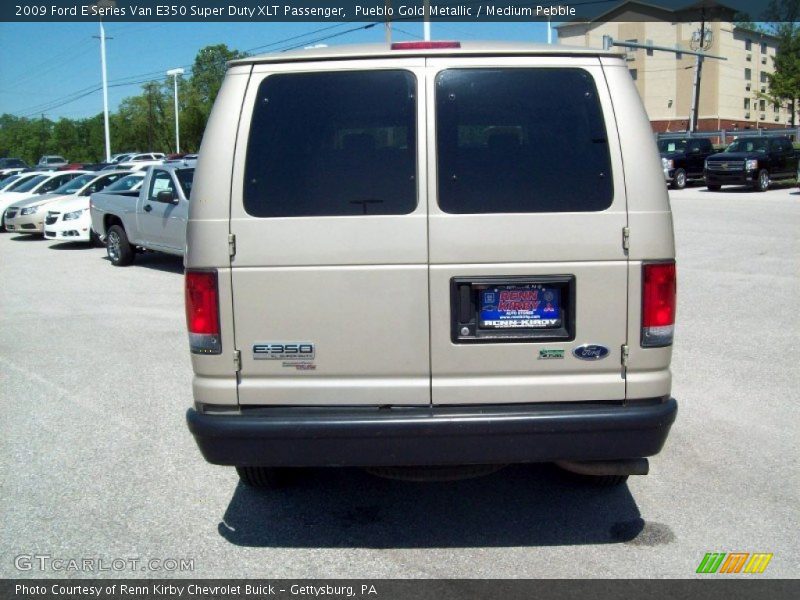 Pueblo Gold Metallic / Medium Pebble 2009 Ford E Series Van E350 Super Duty XLT Passenger