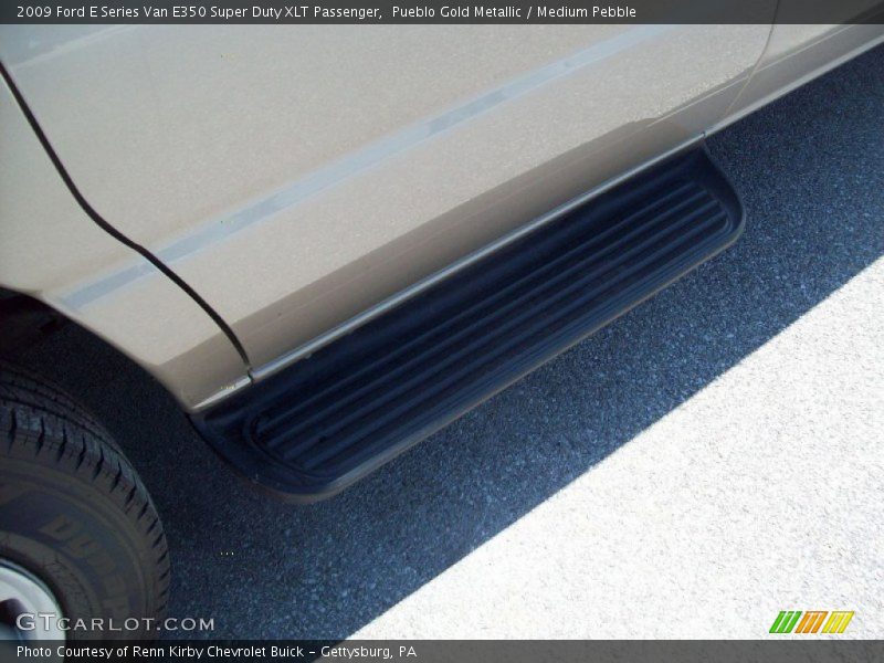 Pueblo Gold Metallic / Medium Pebble 2009 Ford E Series Van E350 Super Duty XLT Passenger