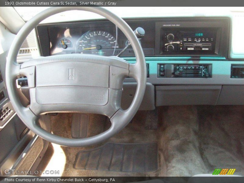 Silver Metallic / Gray 1993 Oldsmobile Cutlass Ciera SL Sedan