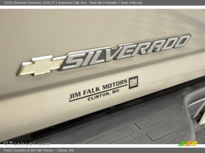 Silver Birch Metallic / Dark Charcoal 2006 Chevrolet Silverado 1500 Z71 Extended Cab 4x4
