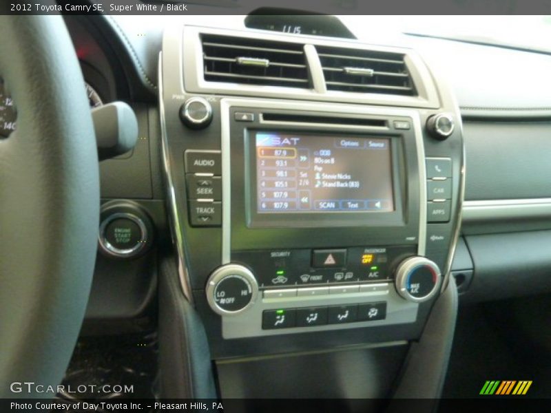 Super White / Black 2012 Toyota Camry SE