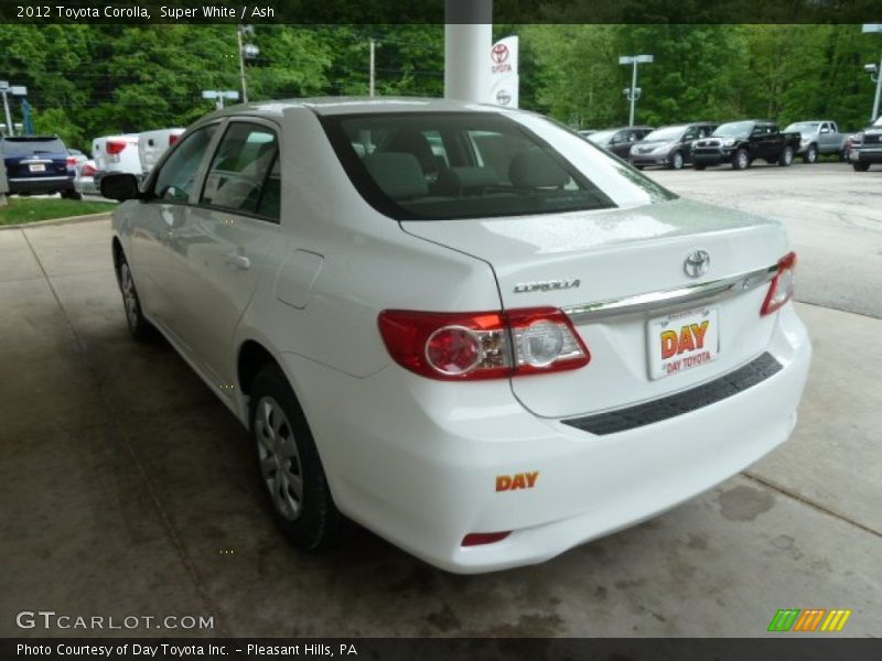 Super White / Ash 2012 Toyota Corolla