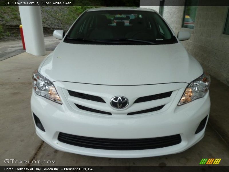 Super White / Ash 2012 Toyota Corolla