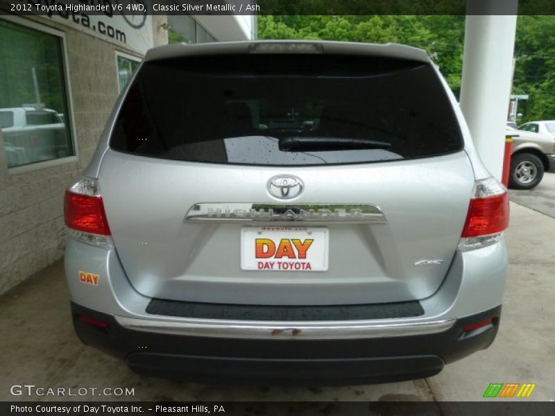 Classic Silver Metallic / Ash 2012 Toyota Highlander V6 4WD