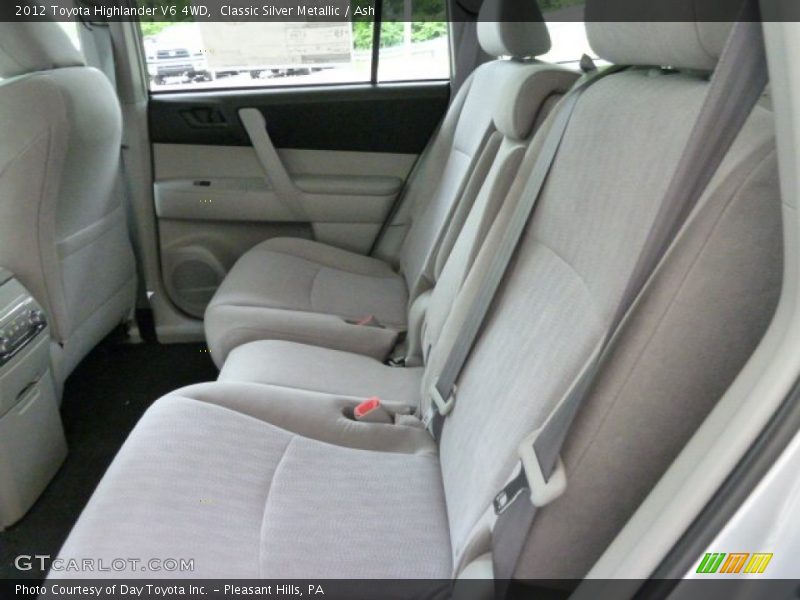 Classic Silver Metallic / Ash 2012 Toyota Highlander V6 4WD