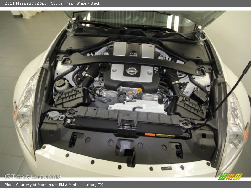 Pearl White / Black 2011 Nissan 370Z Sport Coupe