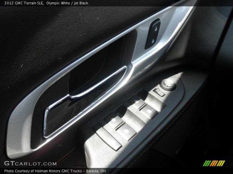 Olympic White / Jet Black 2012 GMC Terrain SLE