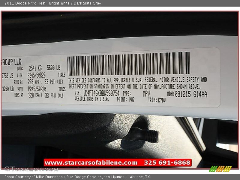 Bright White / Dark Slate Gray 2011 Dodge Nitro Heat