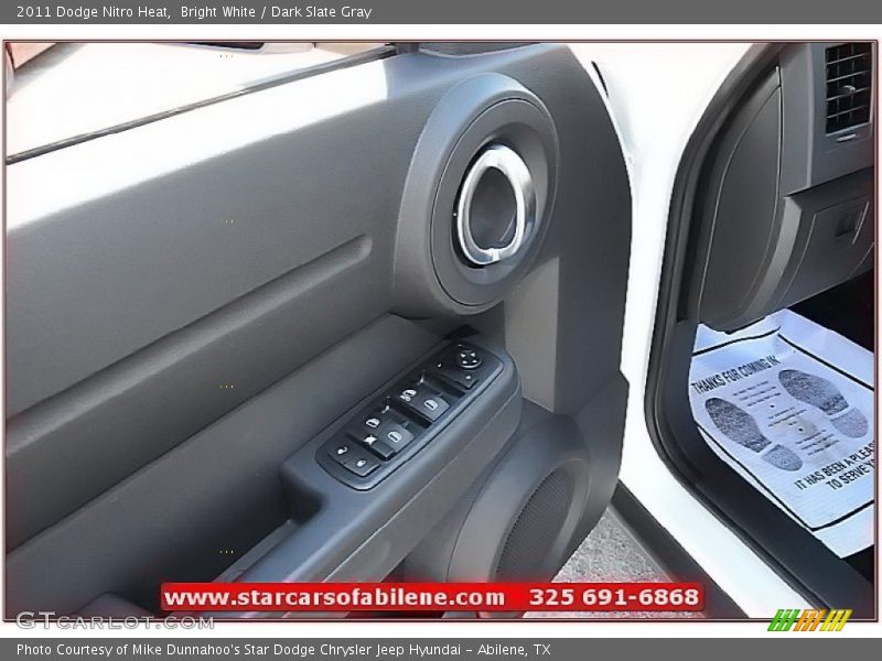 Bright White / Dark Slate Gray 2011 Dodge Nitro Heat