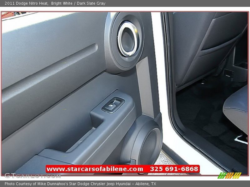 Bright White / Dark Slate Gray 2011 Dodge Nitro Heat