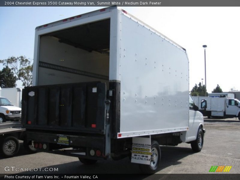 Summit White / Medium Dark Pewter 2004 Chevrolet Express 3500 Cutaway Moving Van
