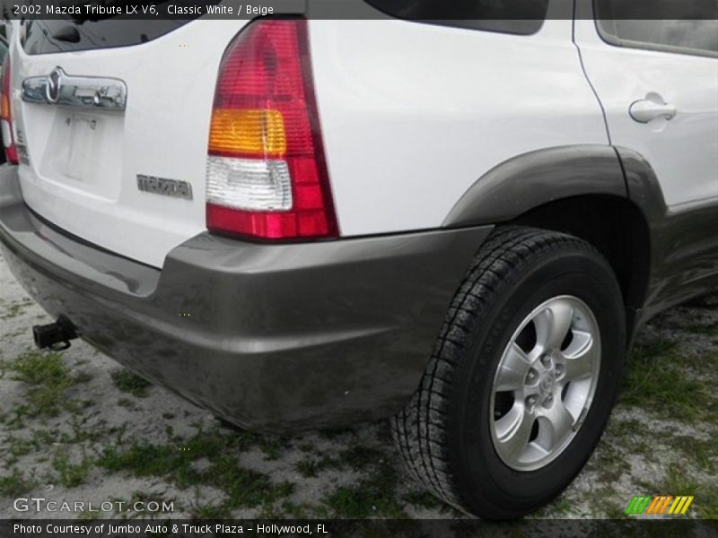 Classic White / Beige 2002 Mazda Tribute LX V6