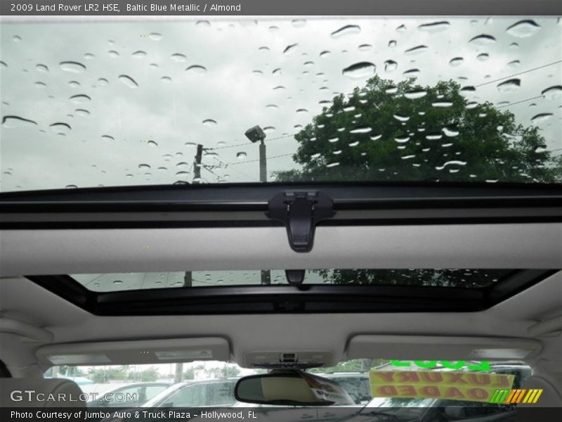 Baltic Blue Metallic / Almond 2009 Land Rover LR2 HSE