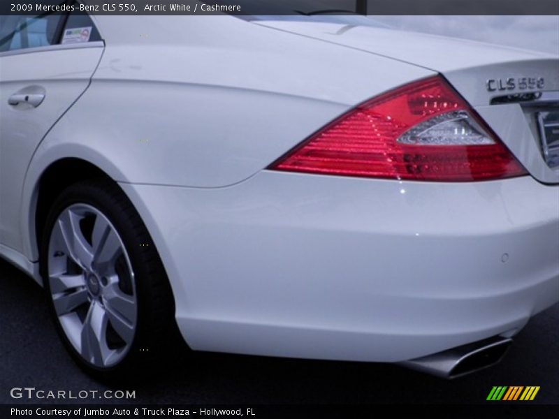 Arctic White / Cashmere 2009 Mercedes-Benz CLS 550