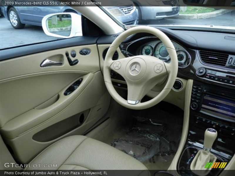 Arctic White / Cashmere 2009 Mercedes-Benz CLS 550