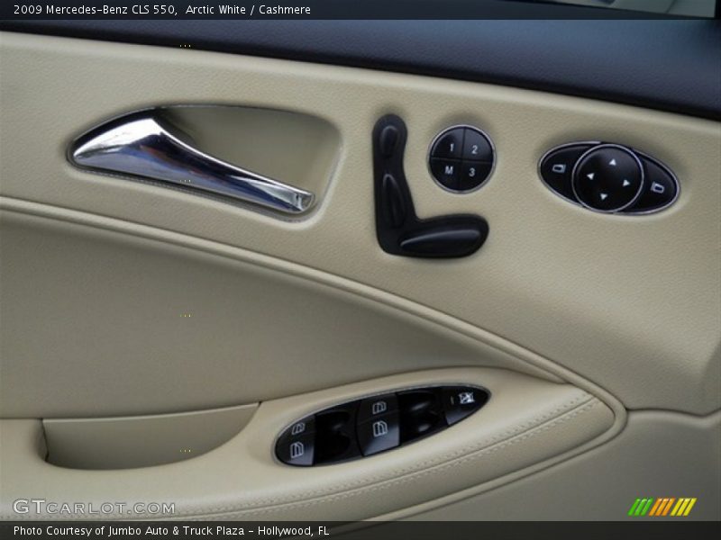 Arctic White / Cashmere 2009 Mercedes-Benz CLS 550