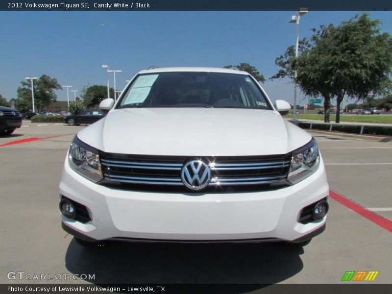 Candy White / Black 2012 Volkswagen Tiguan SE